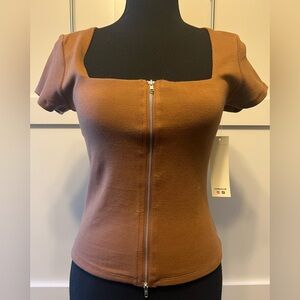 Madden Girl Zip Front Top NWT Size M